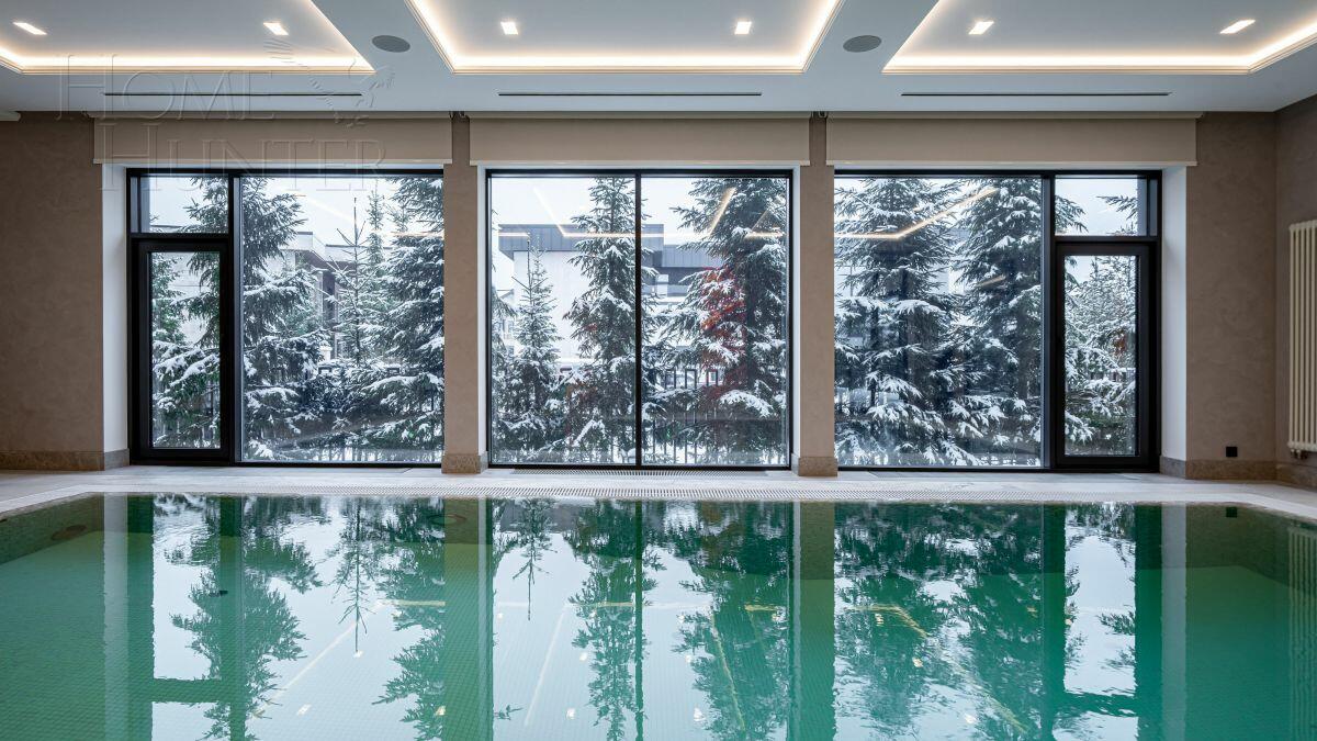 2-этажный коттедж 1 000 м² с отделкой