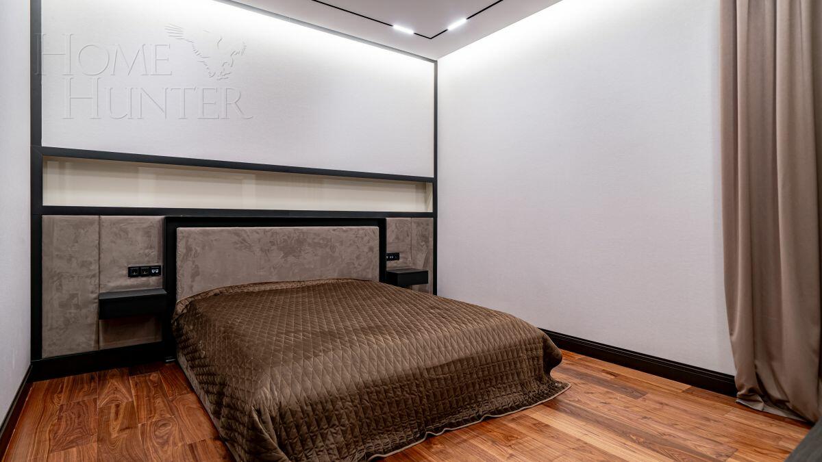 2-этажный коттедж 1 000 м² с отделкой