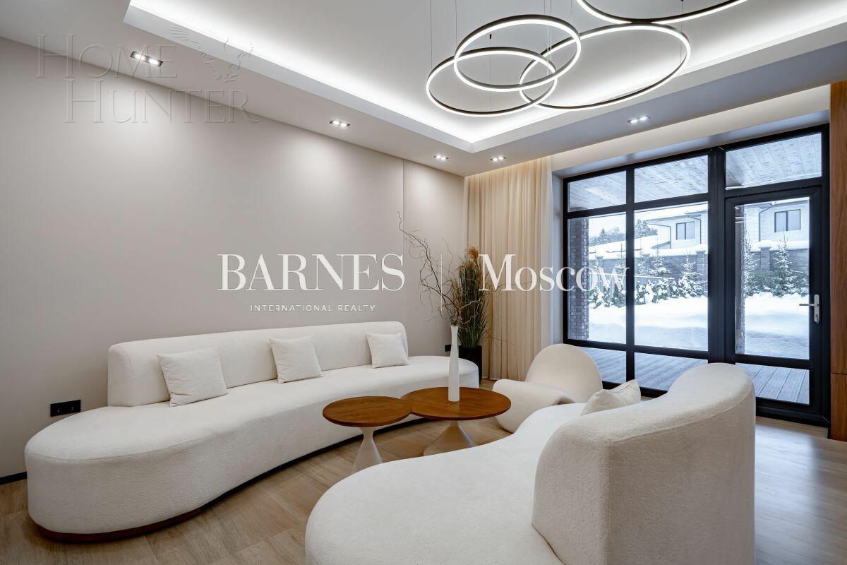 2-этажный коттедж 340 м² с отделкой