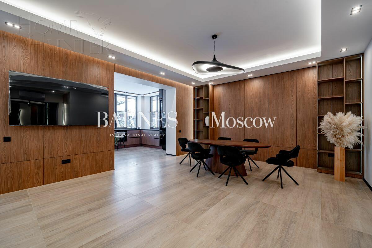 2-этажный коттедж 340 м² с отделкой