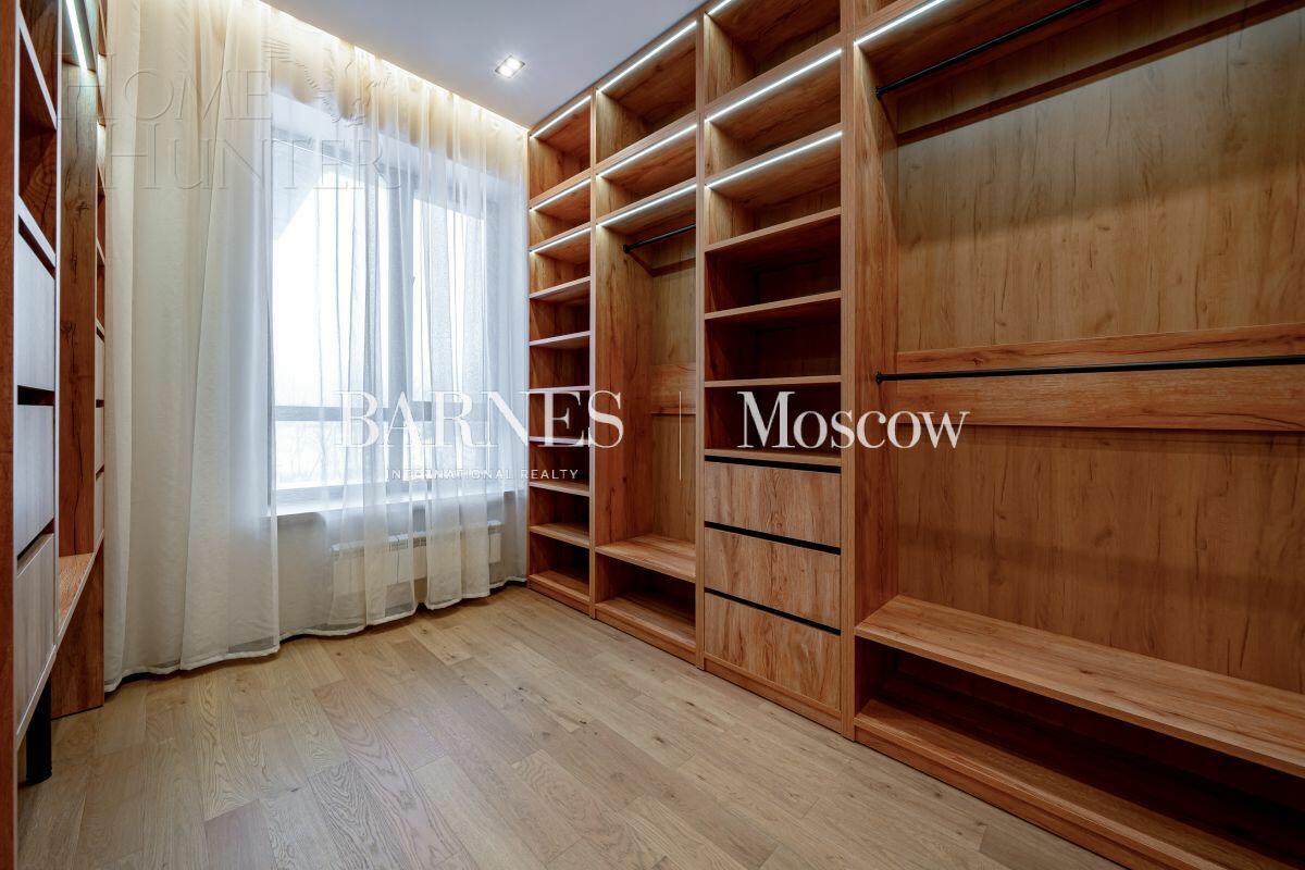 2-этажный коттедж 340 м² с отделкой