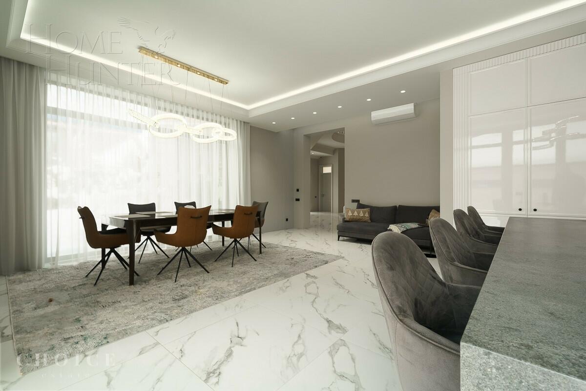 2-этажный коттедж 600 м² с отделкой