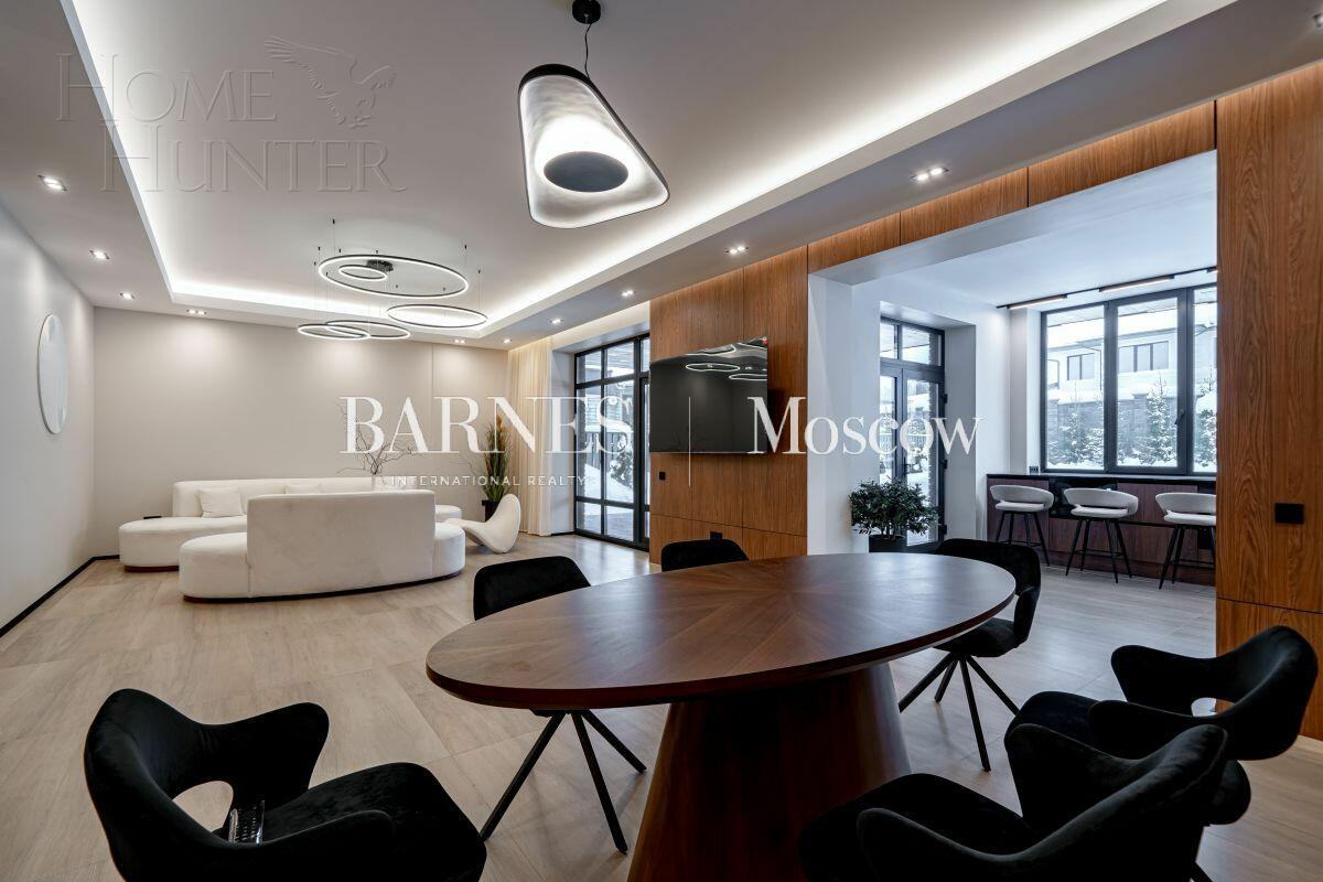 2-этажный коттедж 340 м² с отделкой