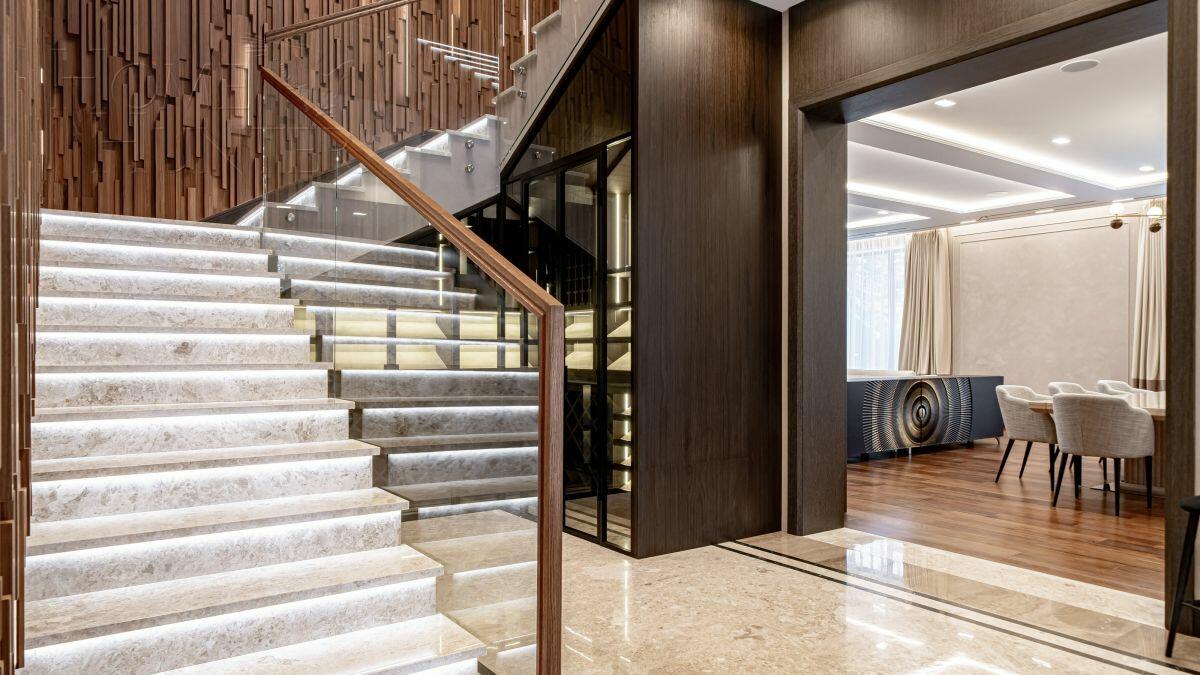 2-этажный коттедж 1 000 м² с отделкой