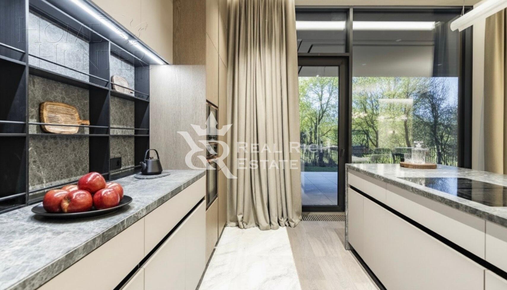 2-этажный коттедж 550 м² с отделкой