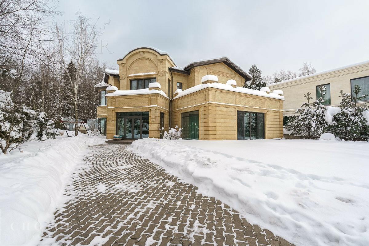 2-этажный коттедж 600 м² с отделкой