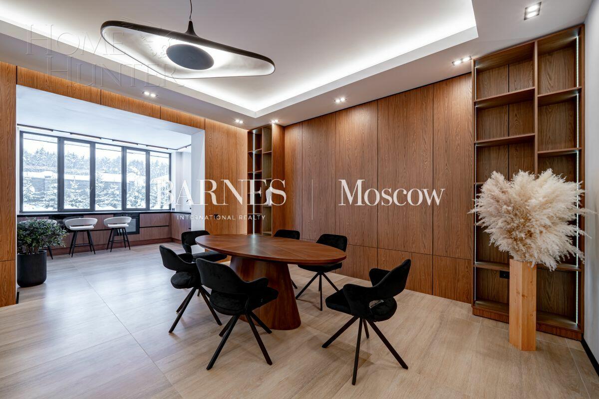 2-этажный коттедж 340 м² с отделкой