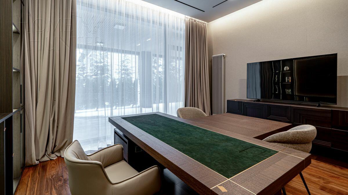 2-этажный коттедж 1 000 м² с отделкой