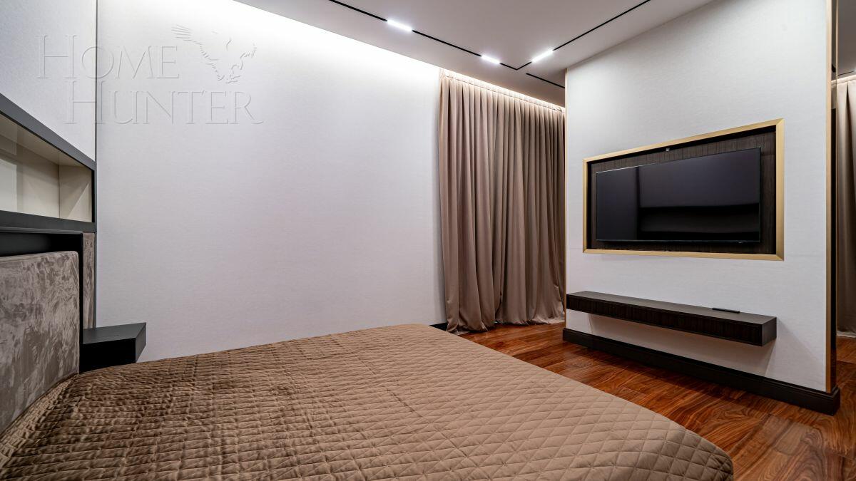 2-этажный коттедж 1 000 м² с отделкой