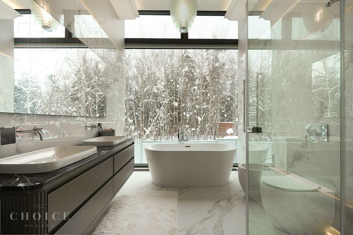 2-этажный коттедж 600 м² с отделкой