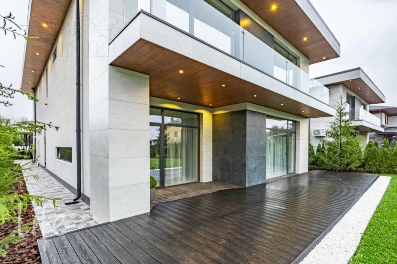 2-этажный коттедж 302 м² с отделкой