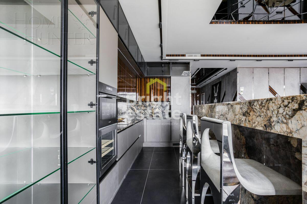 3-КОМН. КВАРТИРА С ОТДЕЛКОЙ 145.1 М² НА 14 ЭТАЖЕ