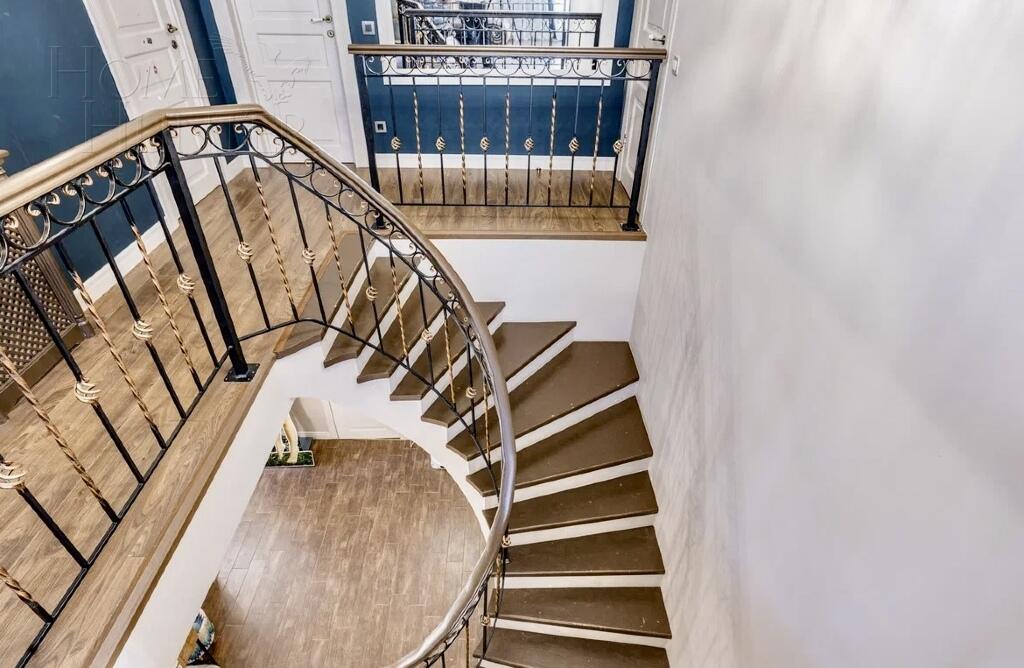 2-этажный коттедж 205 м² с отделкой