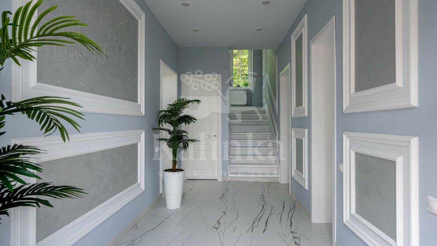 2-этажный коттедж 220 м² с отделкой