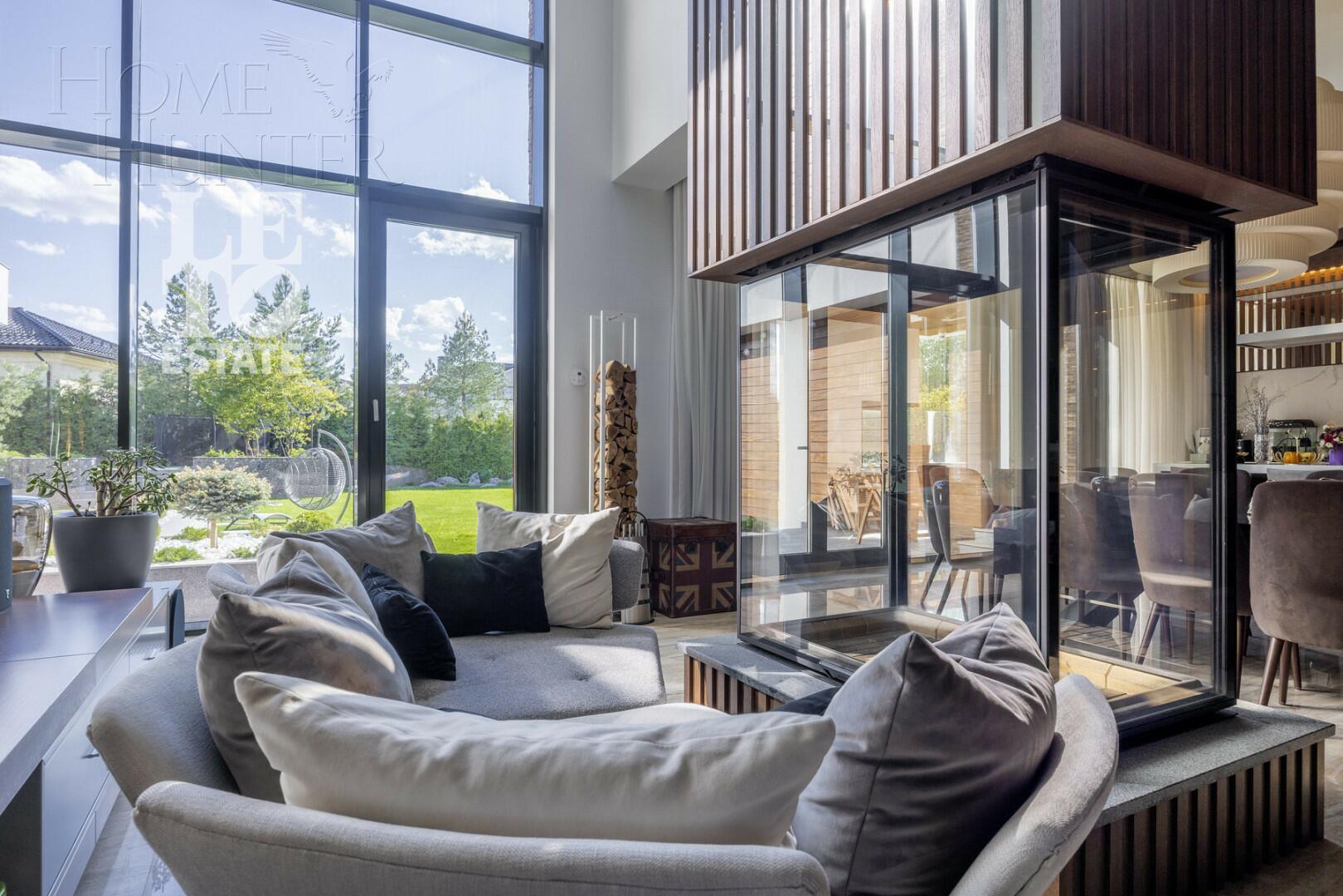 3-этажный коттедж 550 м² с отделкой