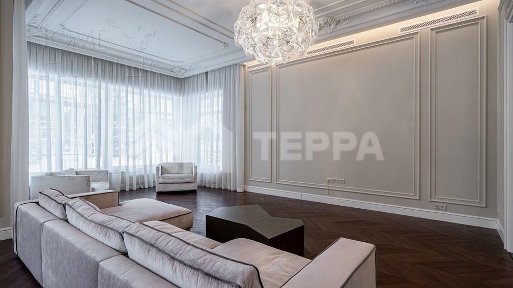 2-этажный коттедж 553.1 м² с отделкой