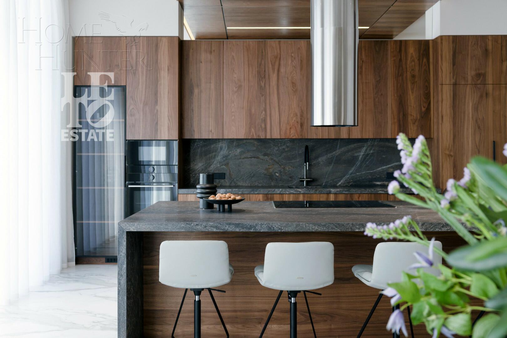 2-этажный коттедж 523 м² с отделкой