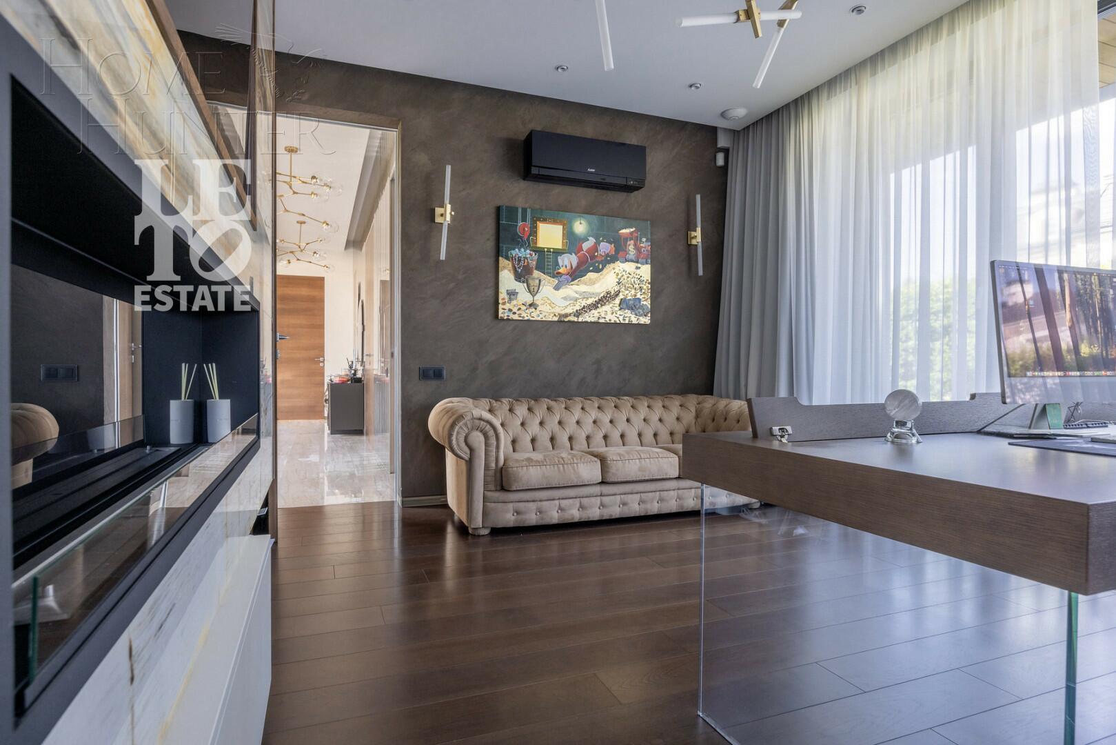 3-этажный коттедж 550 м² с отделкой