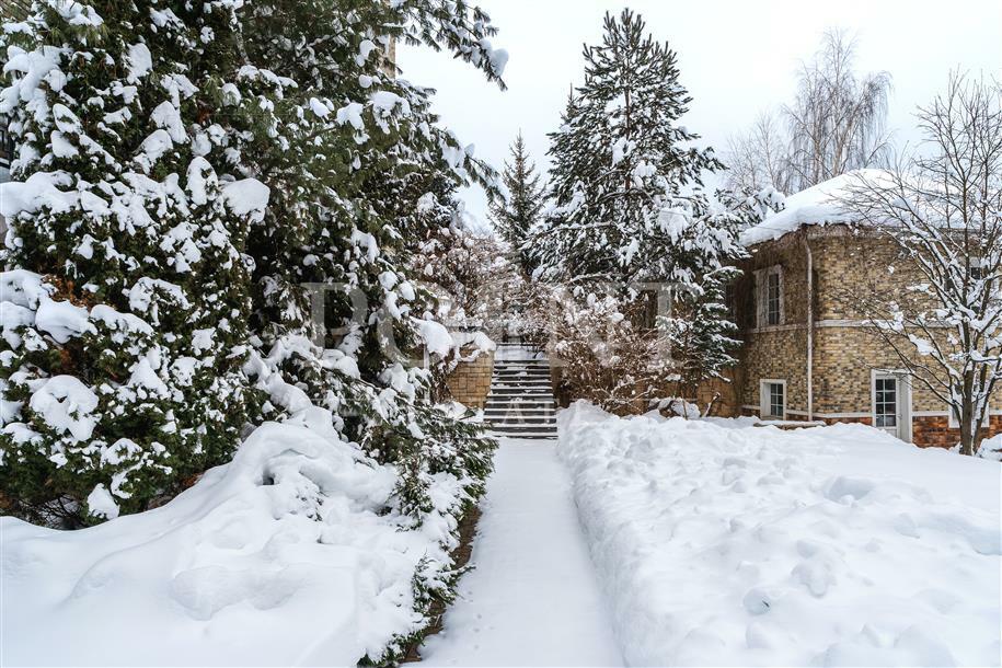 2-этажный коттедж 500 м² с отделкой