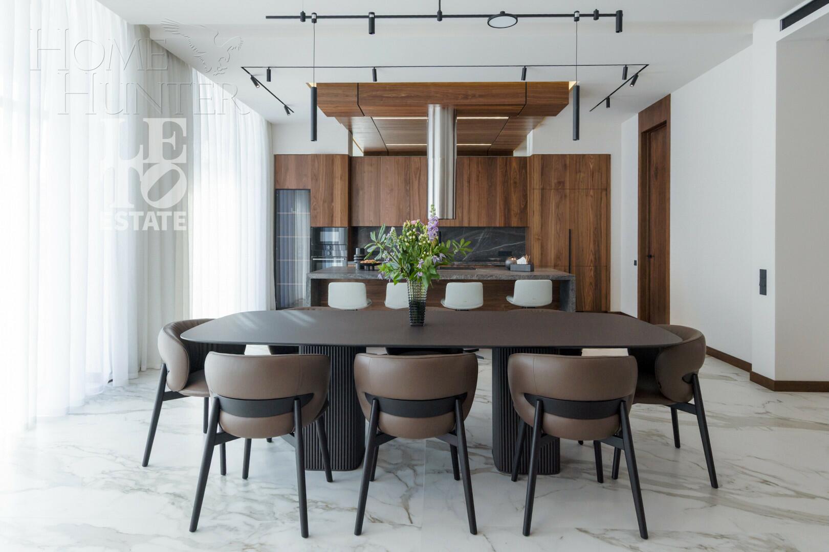 2-этажный коттедж 523 м² с отделкой