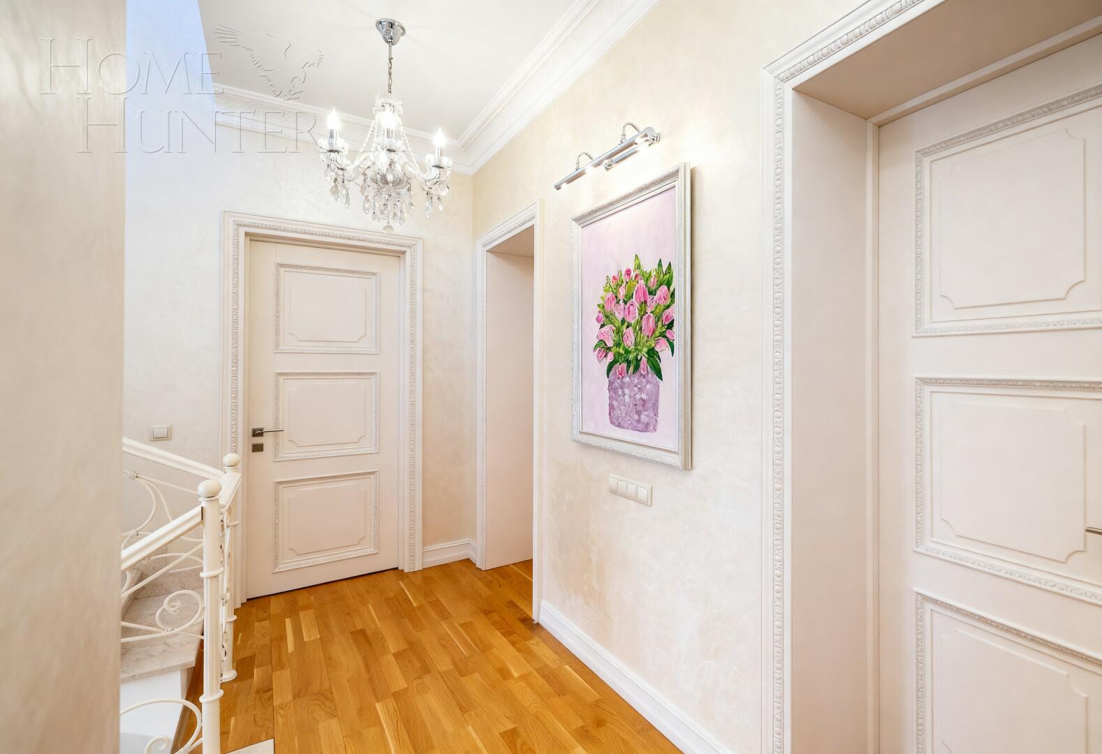 3-этажный коттедж 707.9 м² с отделкой