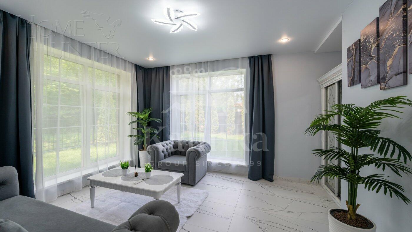 2-этажный коттедж 220 м² с отделкой