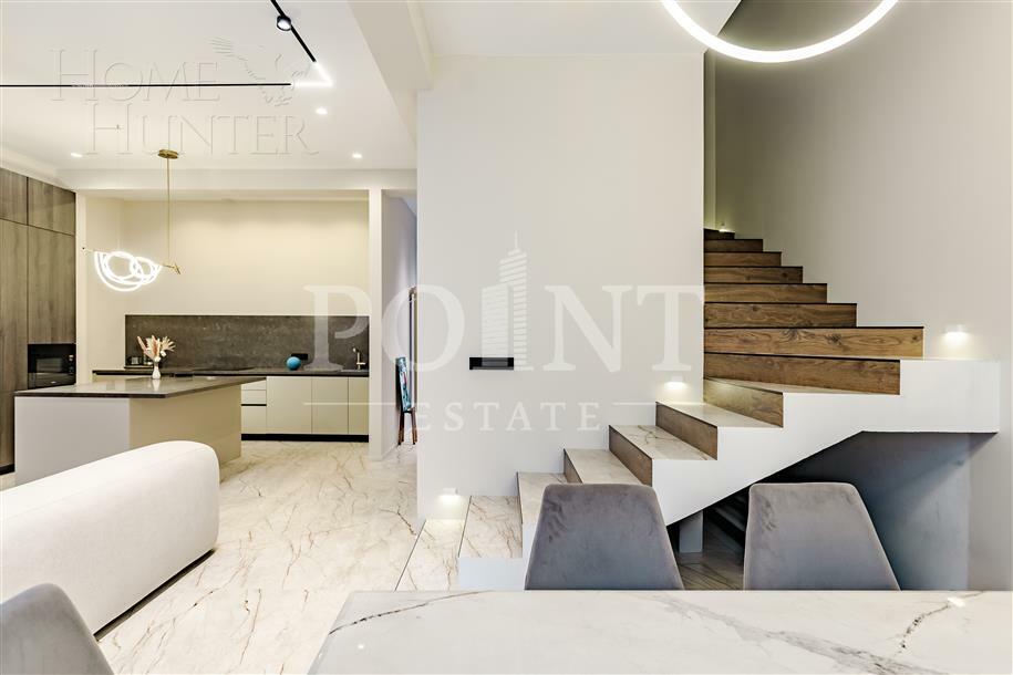 2-этажный таунхаус 250 м² с отделкой