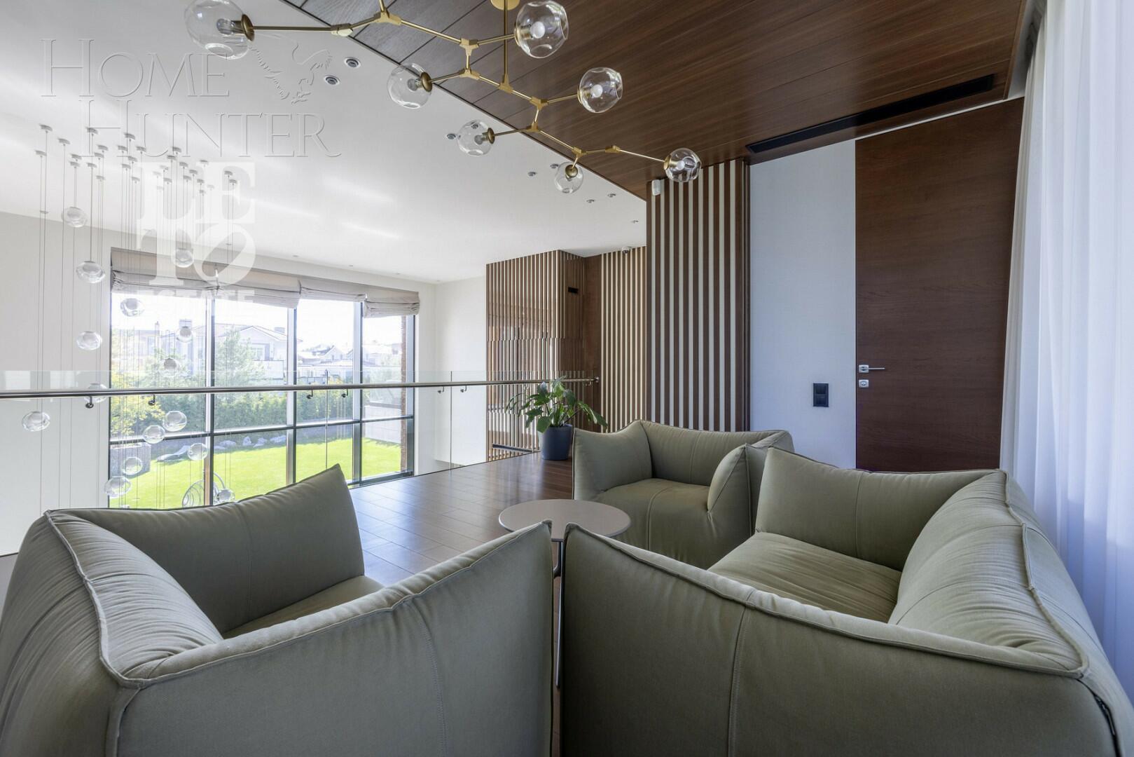 3-этажный коттедж 550 м² с отделкой