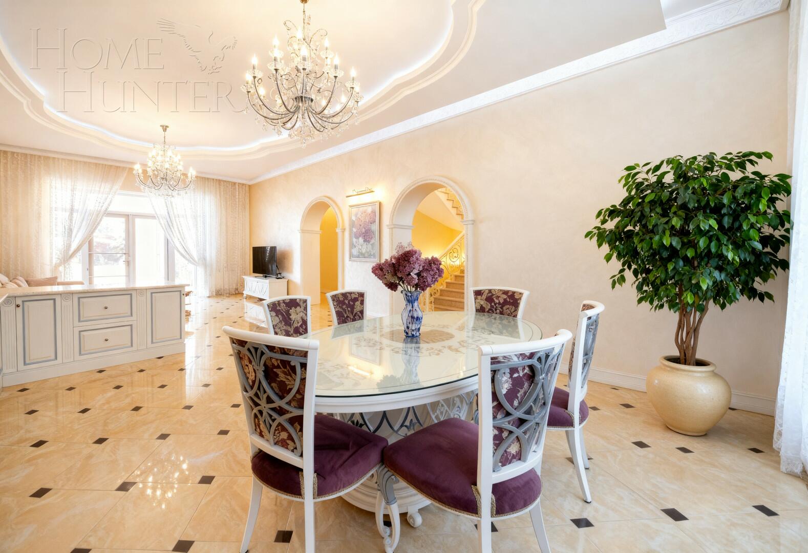 3-этажный коттедж 707.9 м² с отделкой