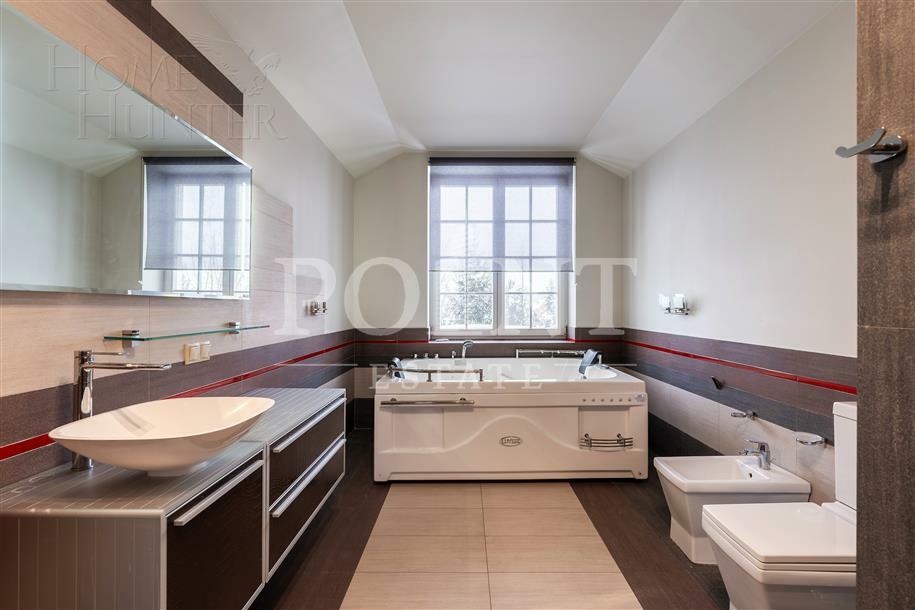 2-этажный коттедж 500 м² с отделкой
