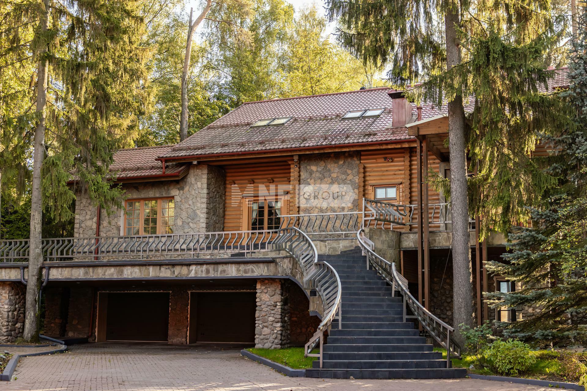 2-этажный коттедж 725 м² с отделкой