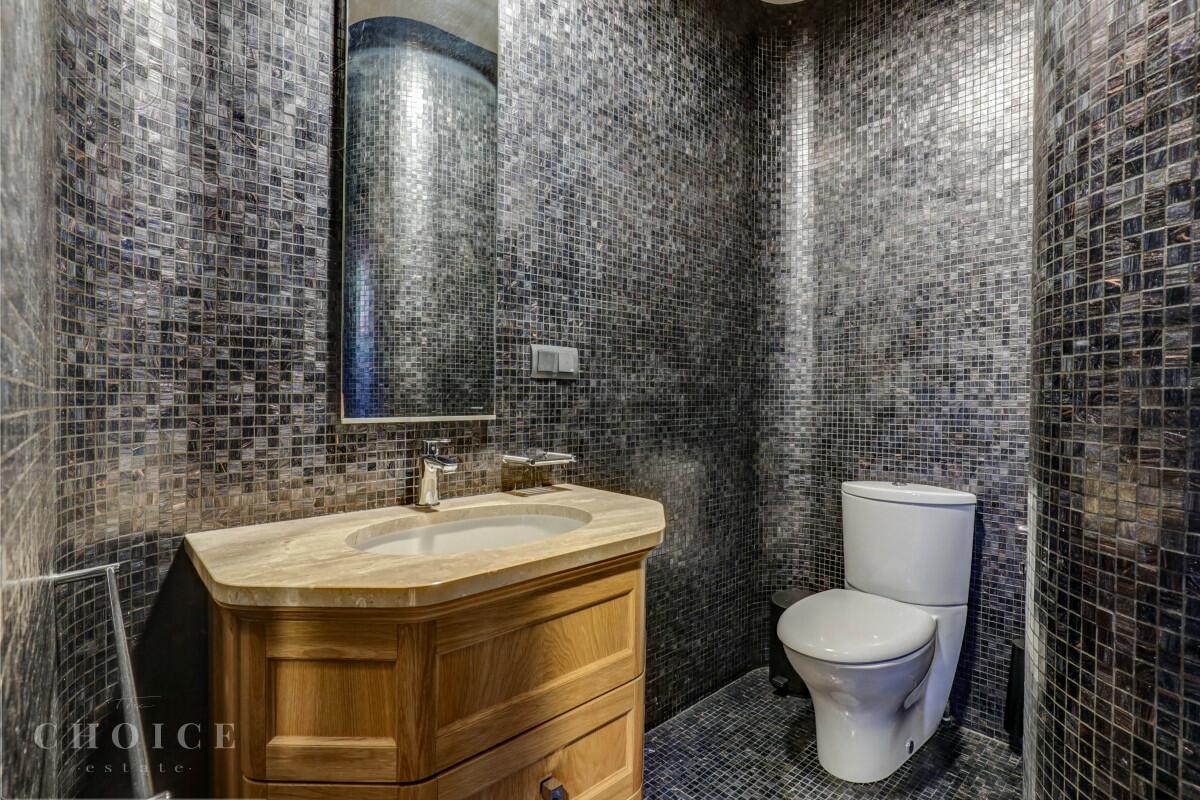 2-этажный коттедж 725 м² с отделкой