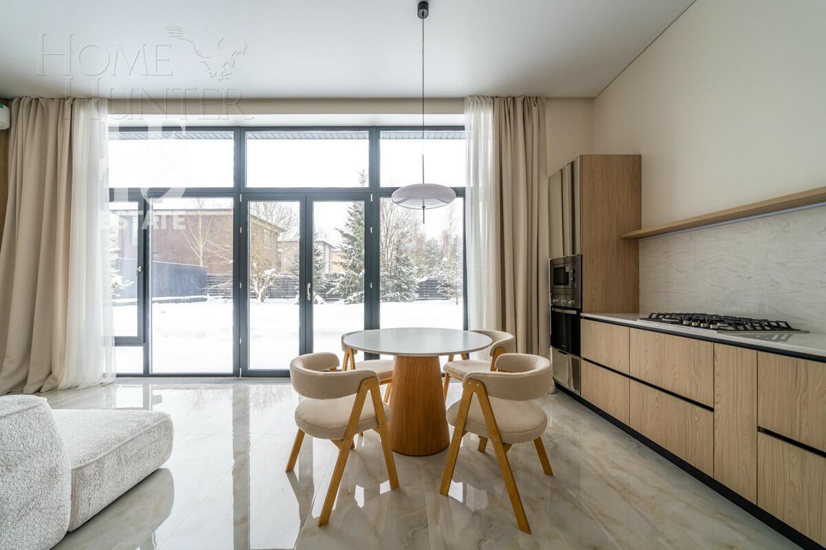 1-этажный коттедж 175 м² с отделкой