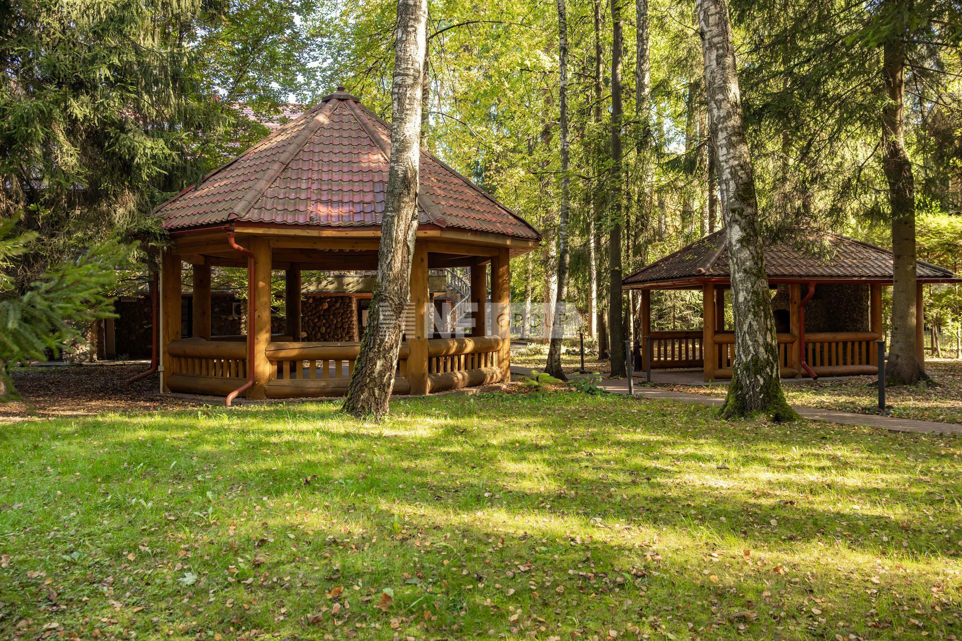 2-этажный коттедж 725 м² с отделкой