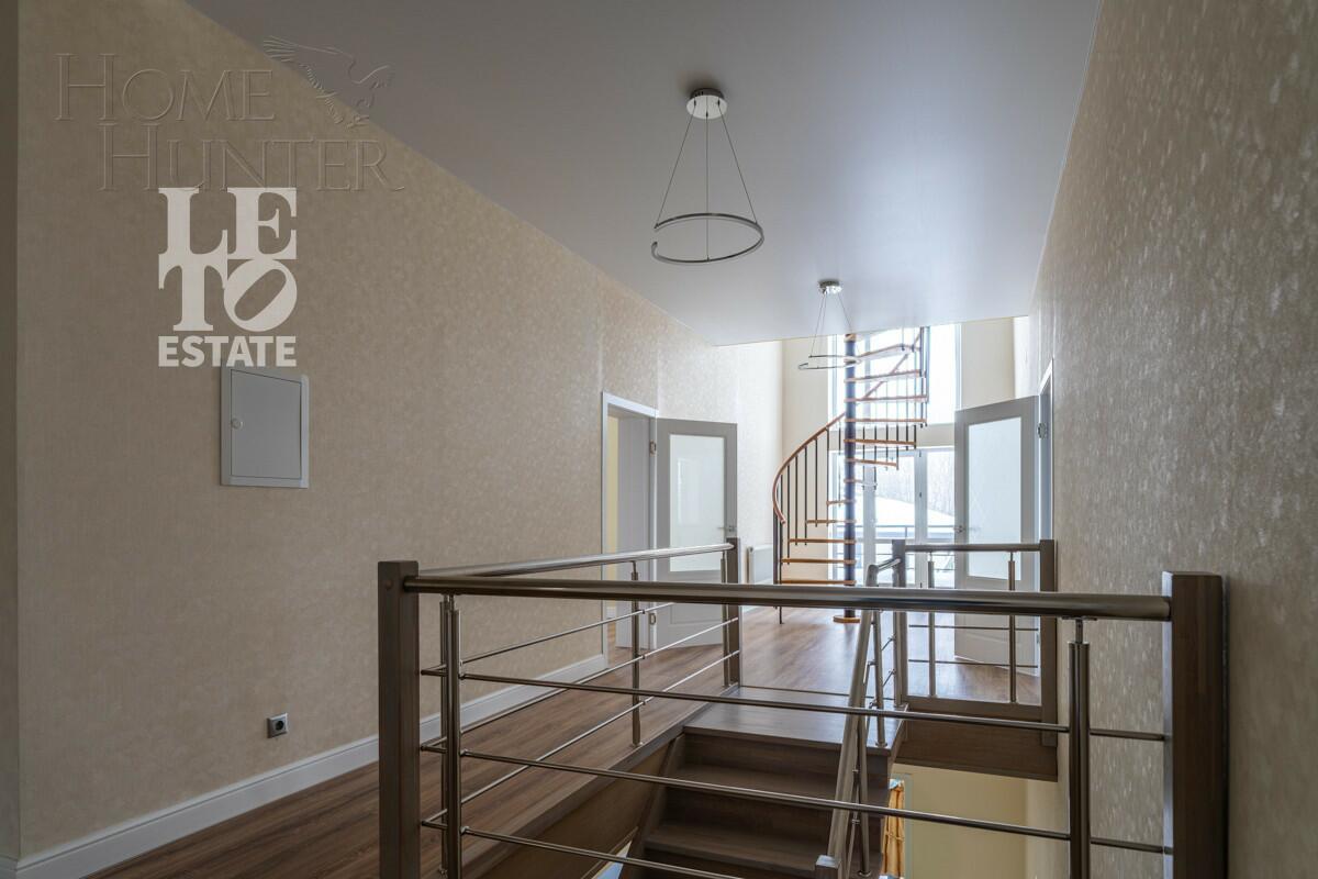 2-этажный коттедж 570 м² с отделкой