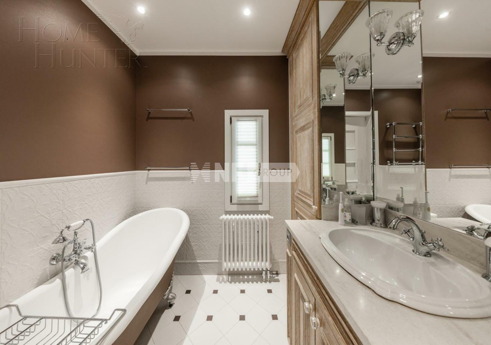 2-этажный коттедж 725 м² с отделкой