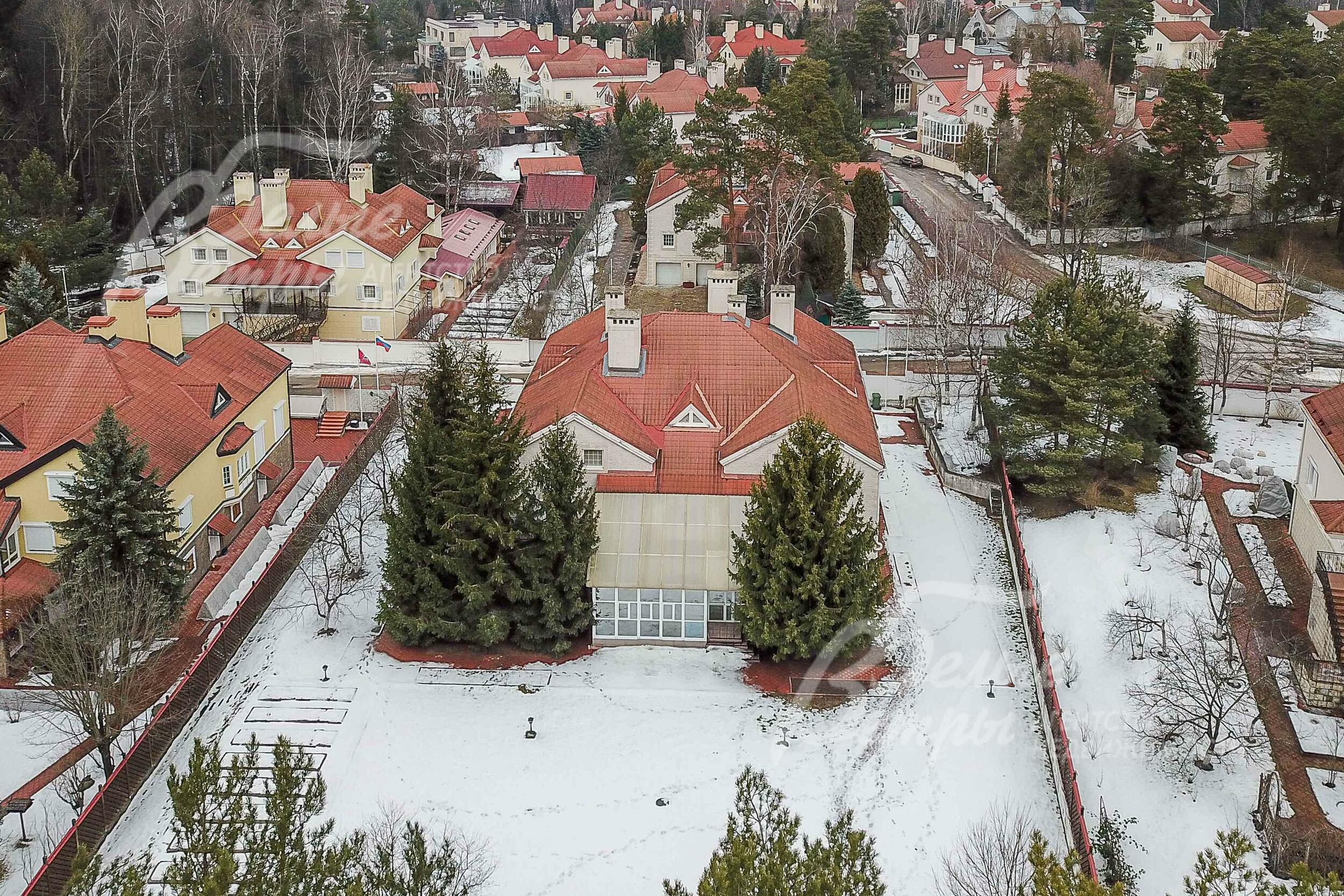 2-этажный коттедж 867 м² с отделкой