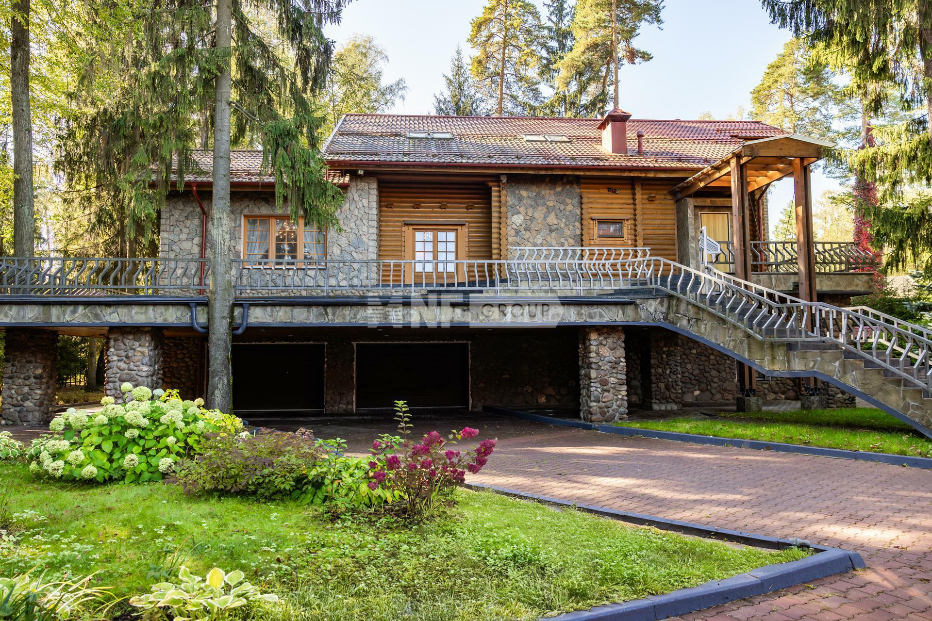 2-этажный коттедж 725 м² с отделкой