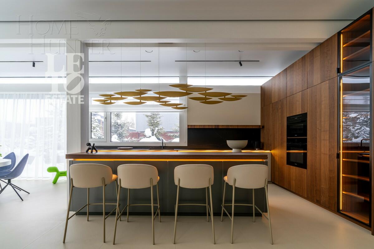 2-этажный коттедж 836 м² с отделкой