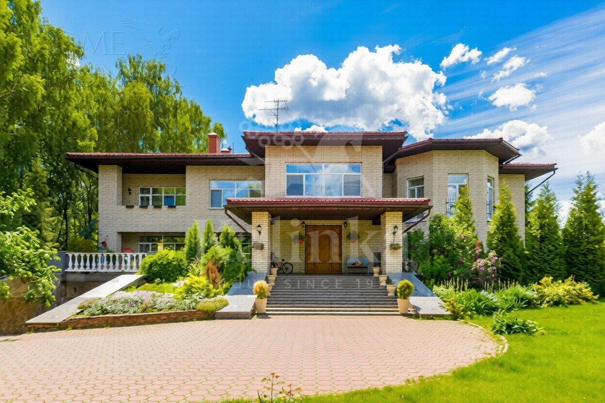 2-этажный коттедж 1 192 м² с отделкой