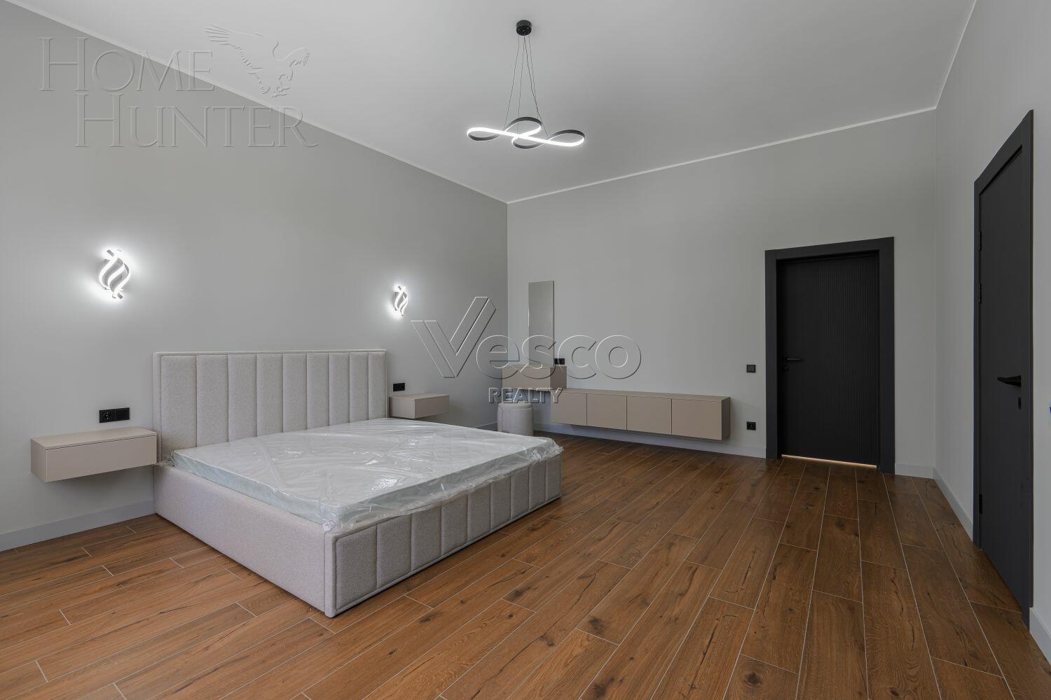 2-этажный коттедж 320 м² с отделкой