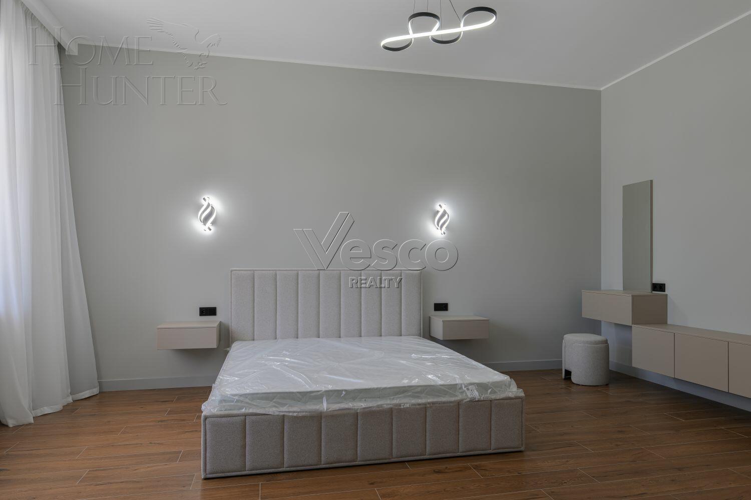 2-этажный коттедж 320 м² с отделкой