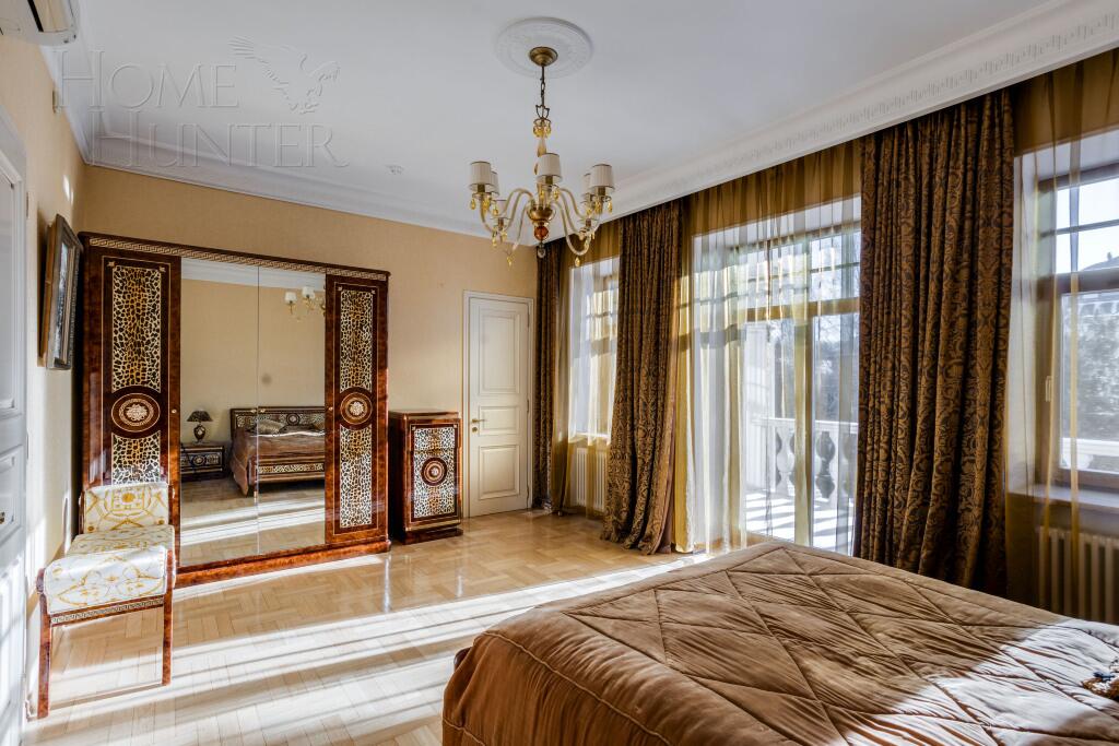 3-этажный коттедж 776 м² с отделкой