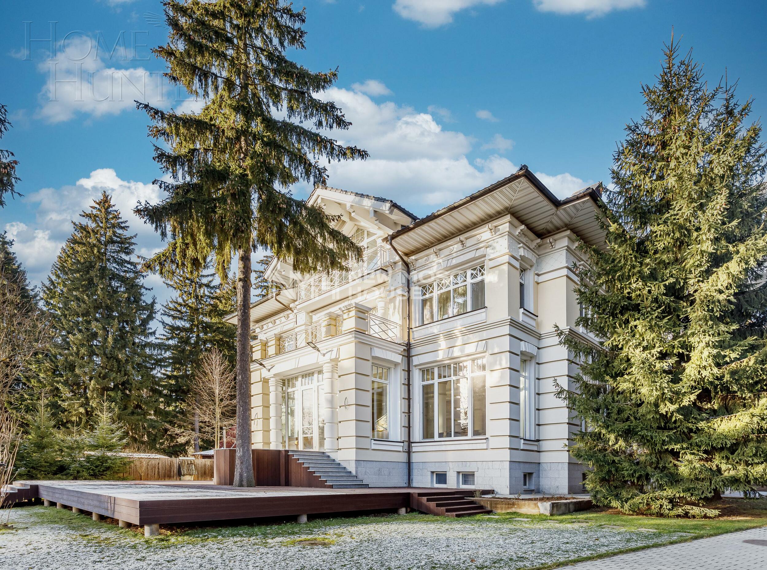 3-этажный коттедж 972 м² с отделкой