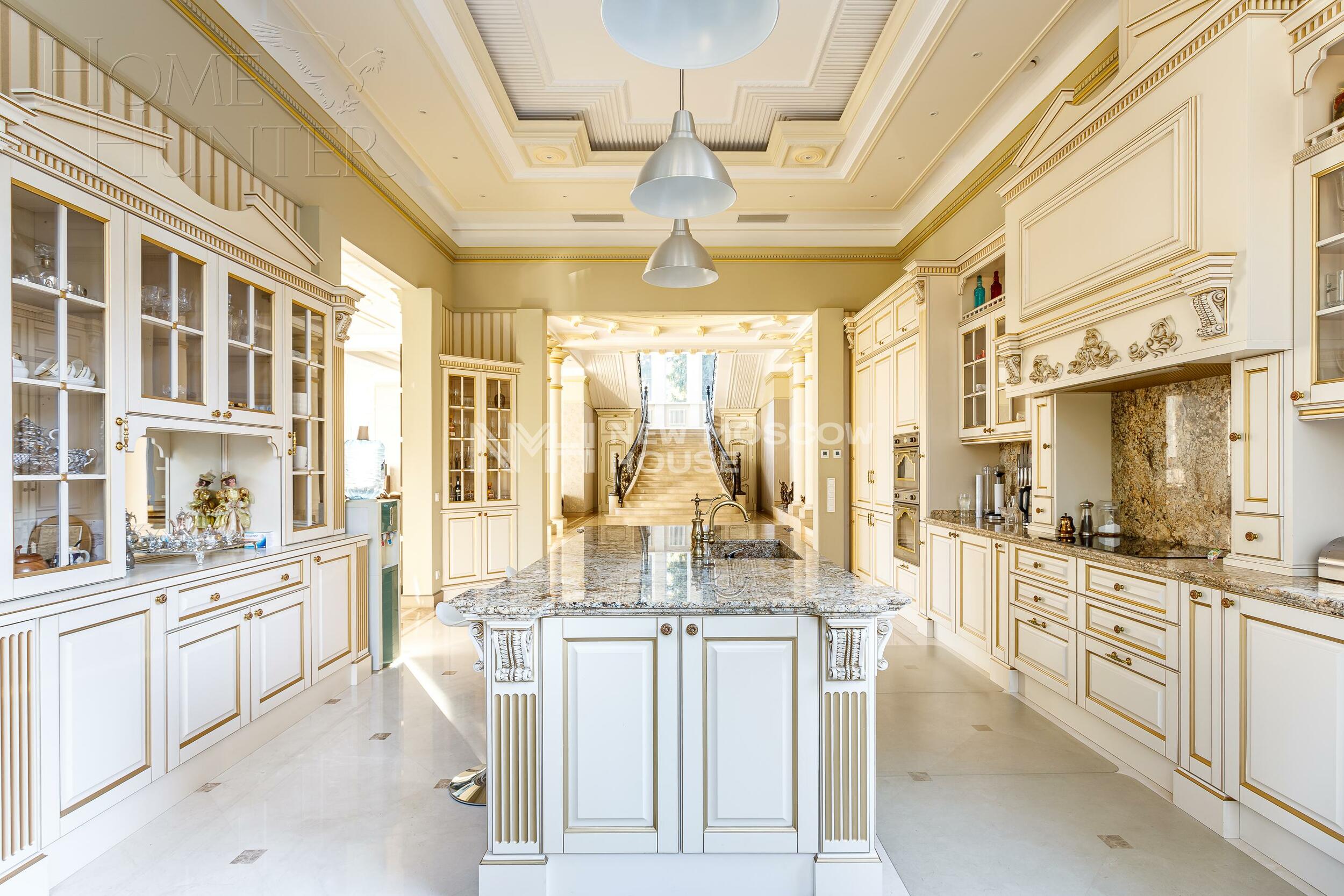 3-этажный коттедж 972 м² с отделкой