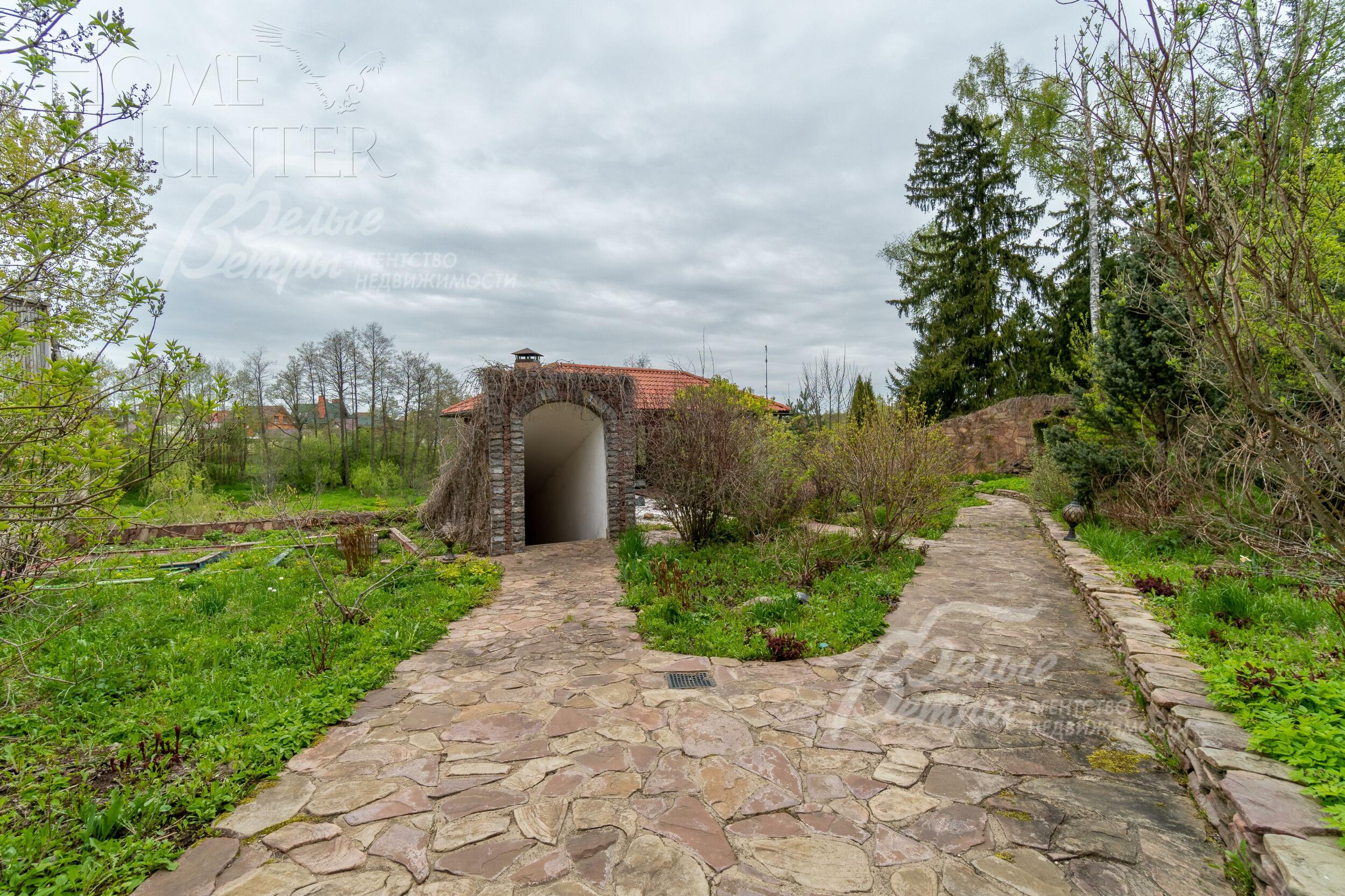 2-этажный коттедж 843 м² с отделкой