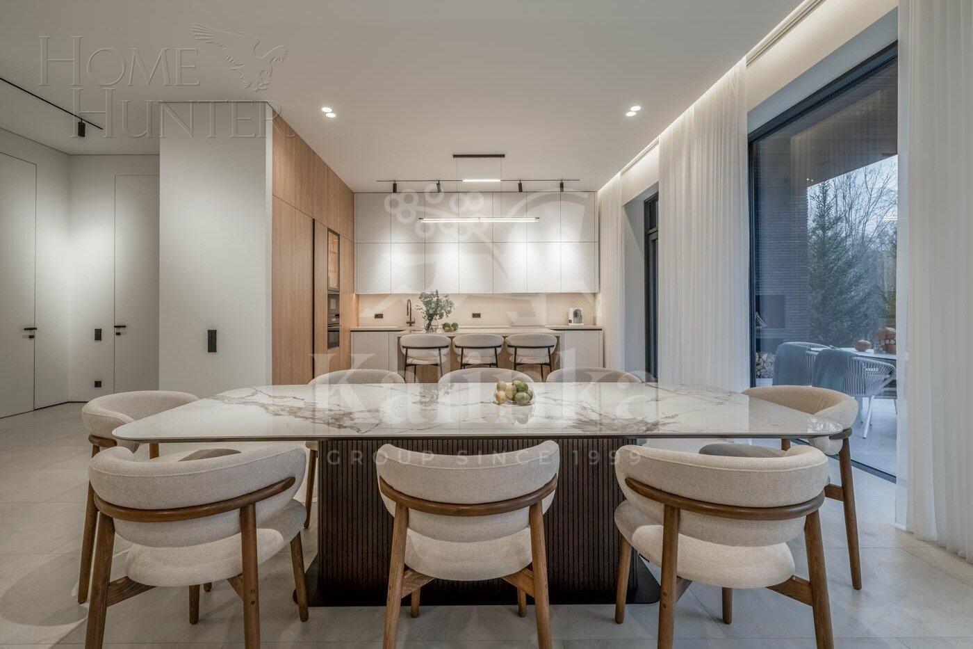 2-этажный коттедж 390.5 м² с отделкой