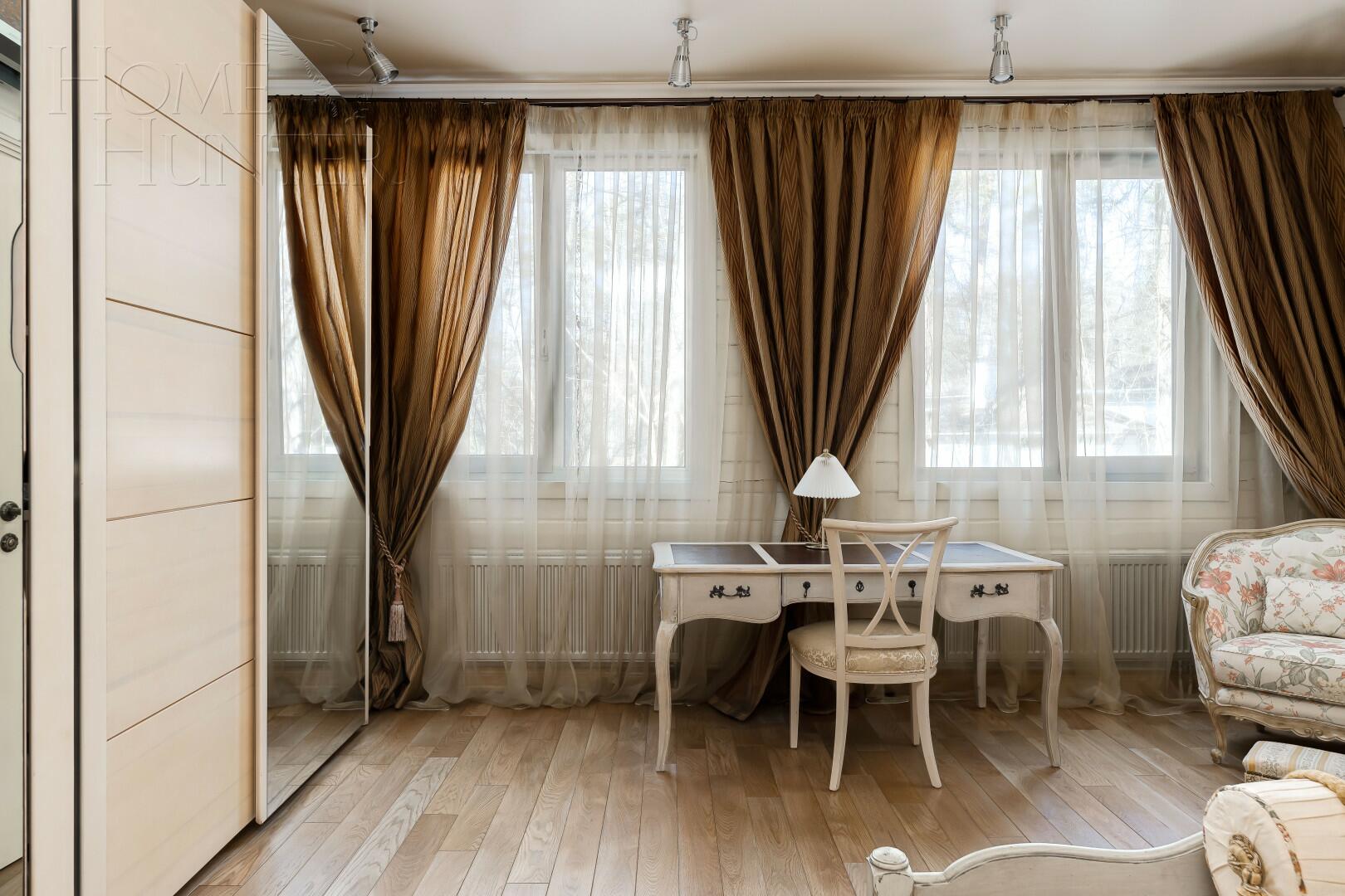 2-этажный коттедж 221.5 м² с отделкой