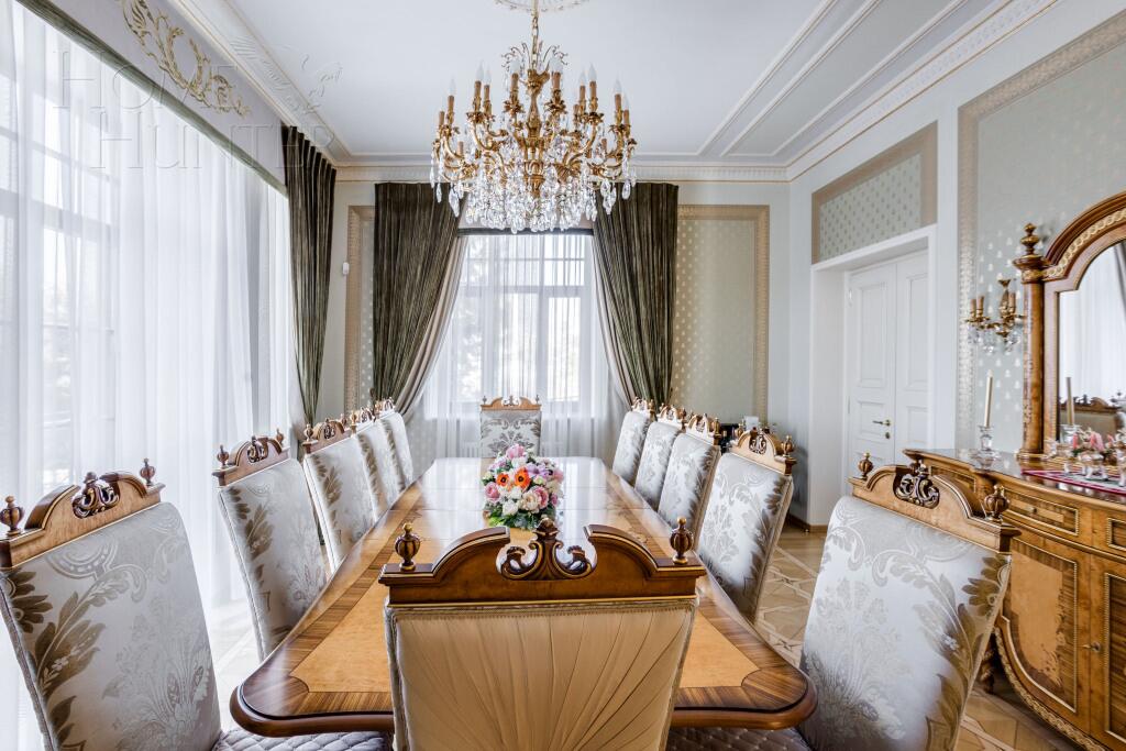 3-этажный коттедж 776 м² с отделкой