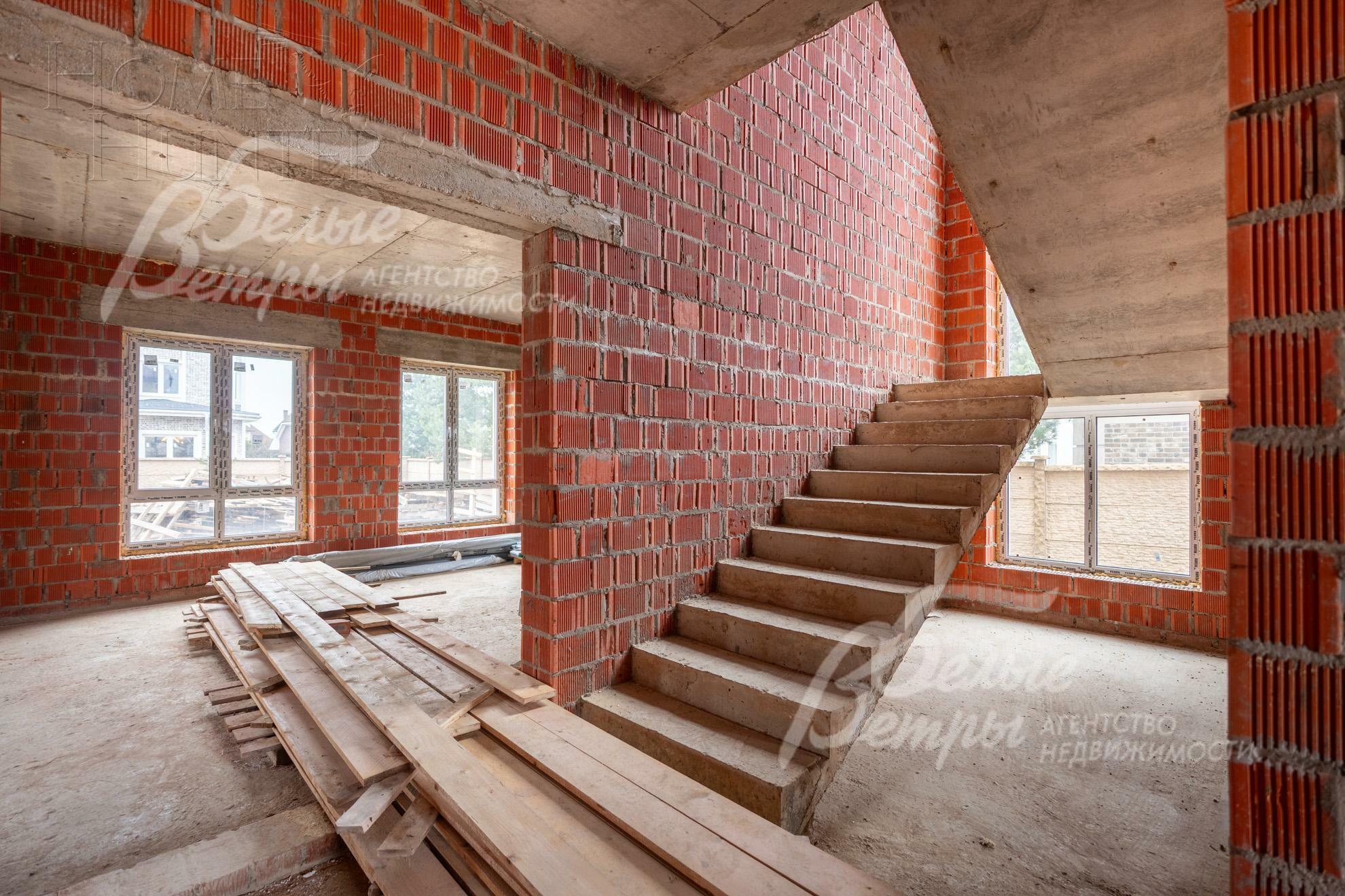 2-этажный коттедж 310 м² без отделки